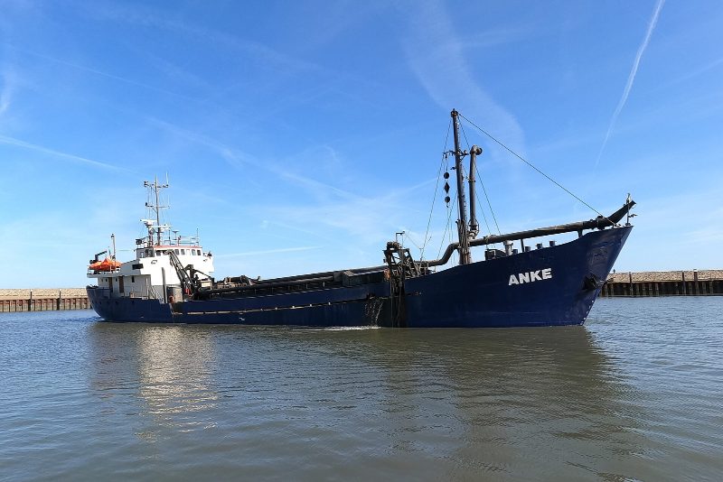 IMO 8423894, by Ein Dahmer