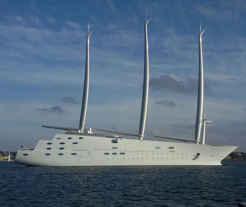 A (yacht à voile), by KarleHorn & Waldi