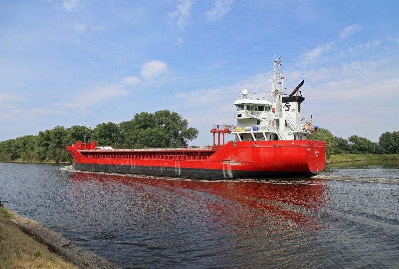 Frakt Vik, by Marc Ryckaert