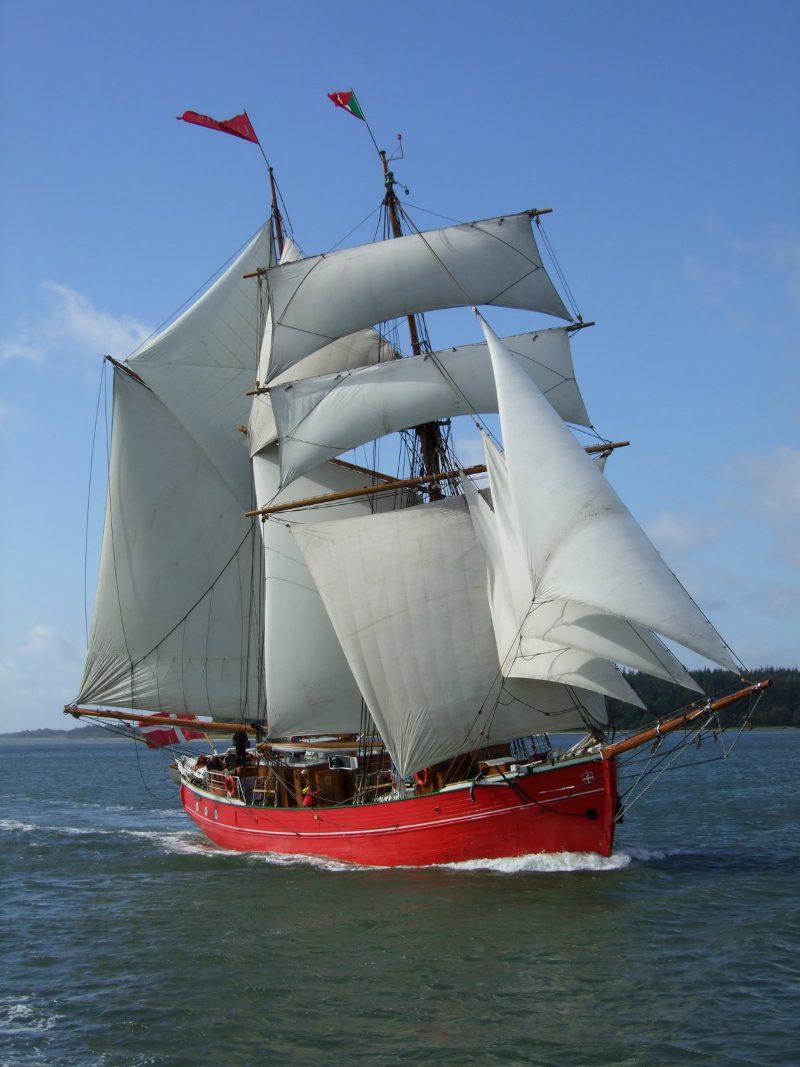Lilla Dan, by J. Lauritzen