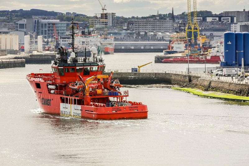 Esvagt Claudine, by Alan Jamieson from Aberdeen, Scotland