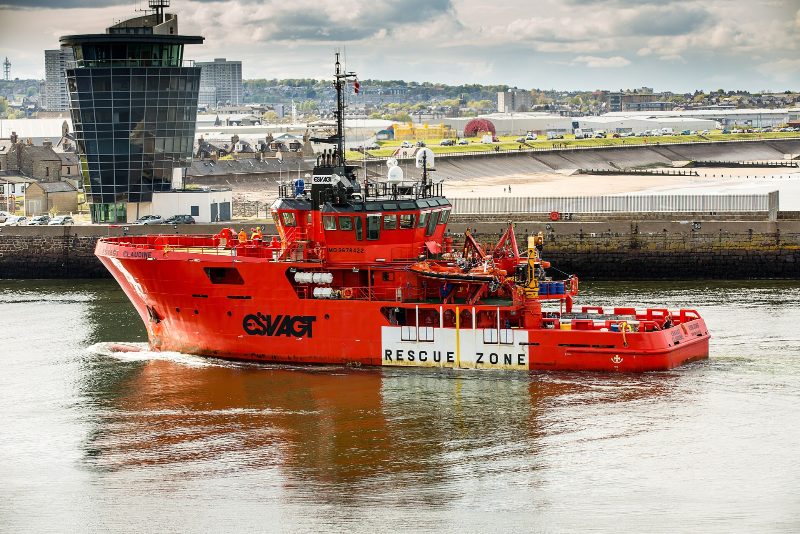 Esvagt Claudine, by Alan Jamieson from Aberdeen, Scotland