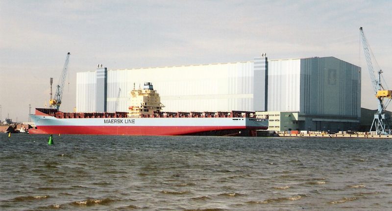 MV Mærsk Boston, by Klugschnacker