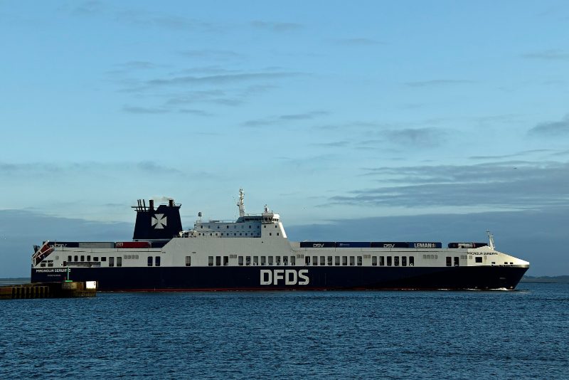 Magnolia Seaways, by Thomas Dahlstrøm Nielsen