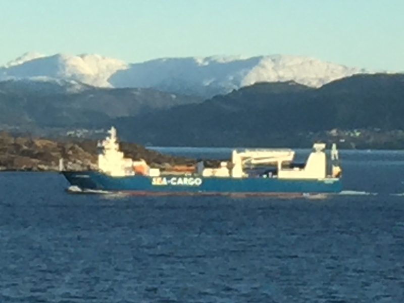 Sea-Cargo Express, by Cavernia