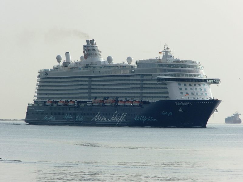 Mein Schiff 3, by HenSti