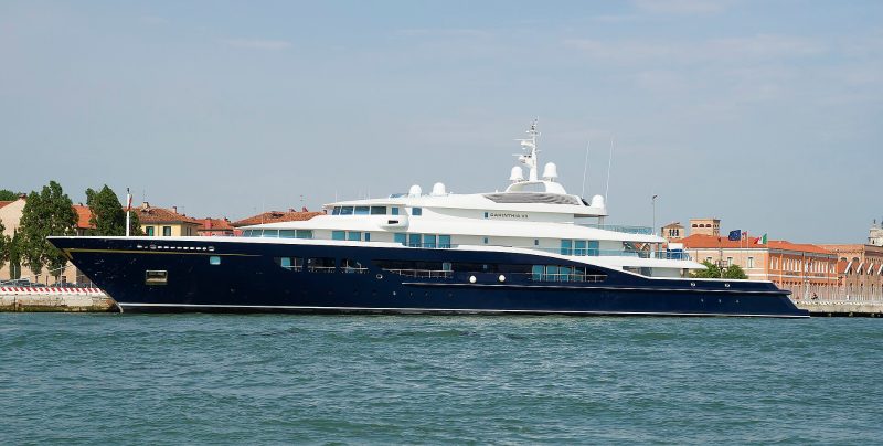 Carinthia VII (yacht), by Didier Descouens