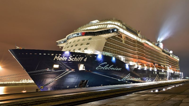 Mein Schiff 4, by Radomianin