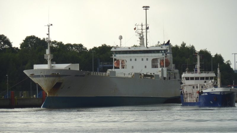 M/S Birka Shipper, by Jkj