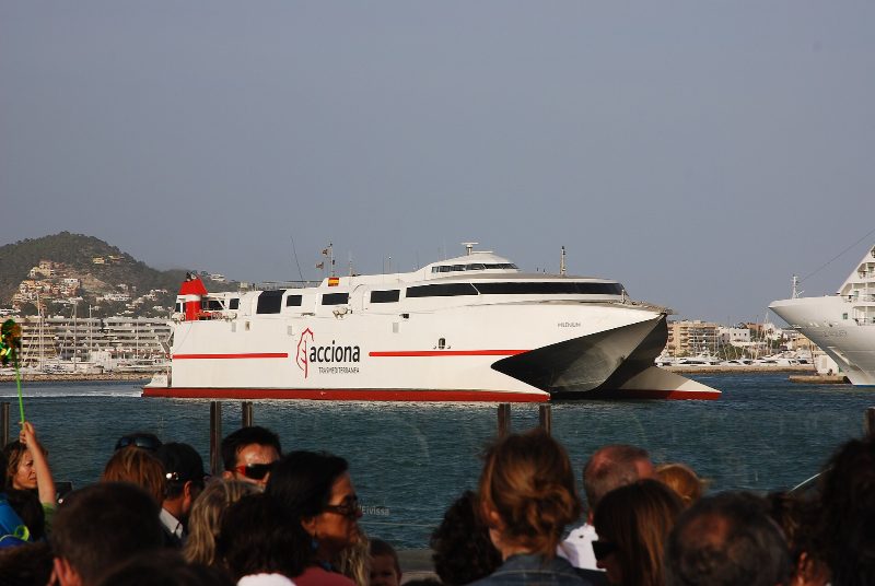 Highspeed 6, by Aadrover 16:15, 11 June 2007 (UTC)
