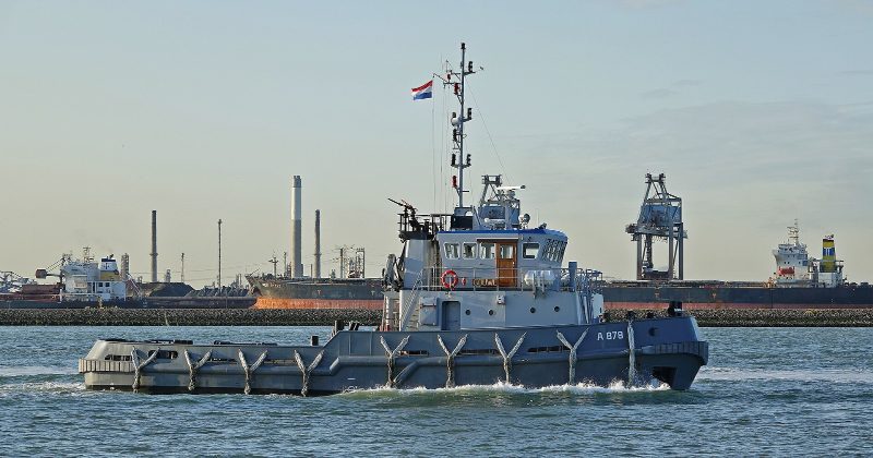 A878 Zr.Ms. Gouwe, by kees torn