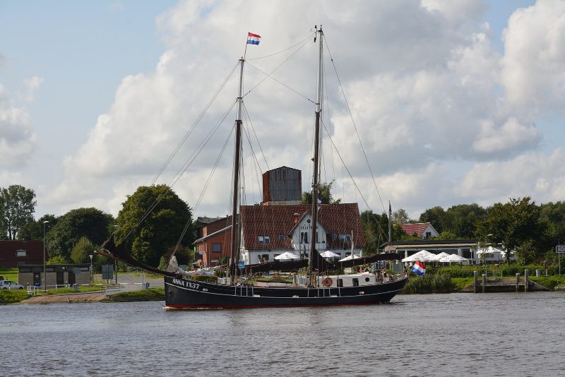 TX 37 Anna, by Nightflyer