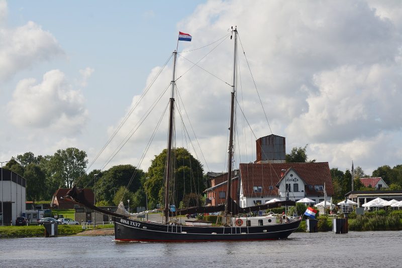 TX 37 Anna, by Nightflyer