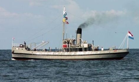 HMS Elfin, by Arboom