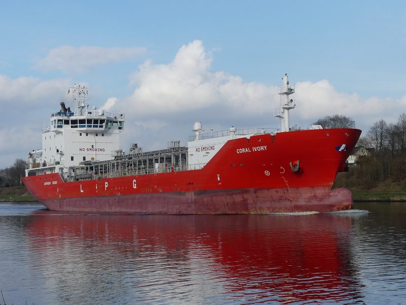IMO 9207039, by HenSti
