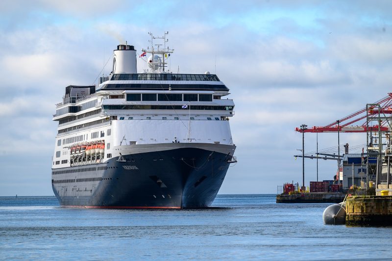 MS Volendam, by Gordon Leggett