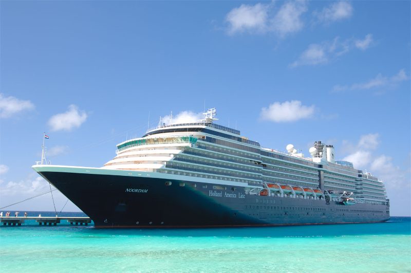 MS Noordam, by MilkoholicBear at English Wikipedia