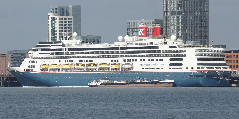 MS Rotterdam, by Rodhullandemu