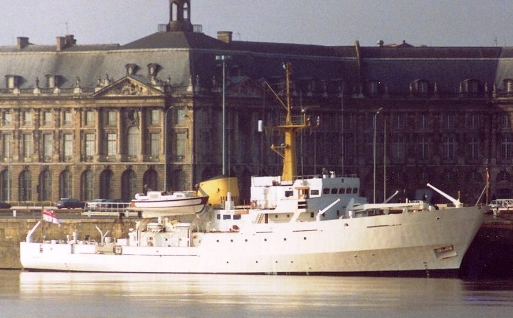 HMS Beagle, by Belgrave37