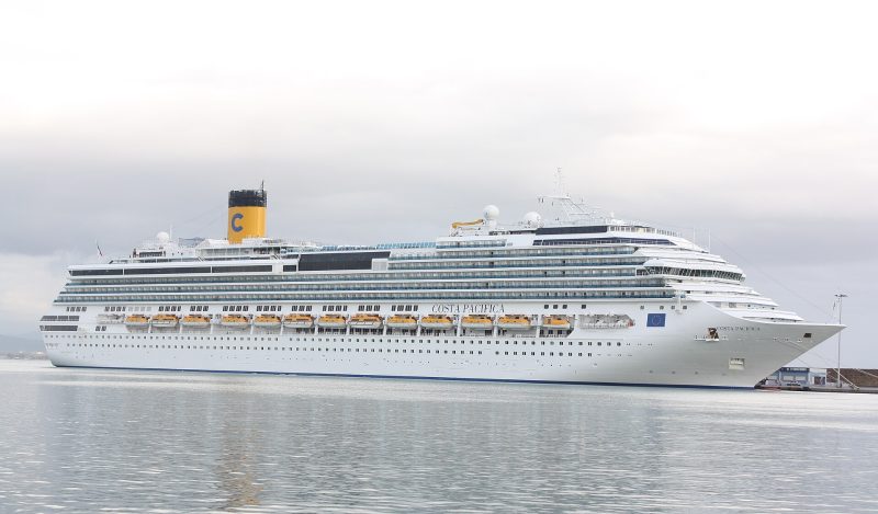 Costa Pacifica, by Wknight94 talk