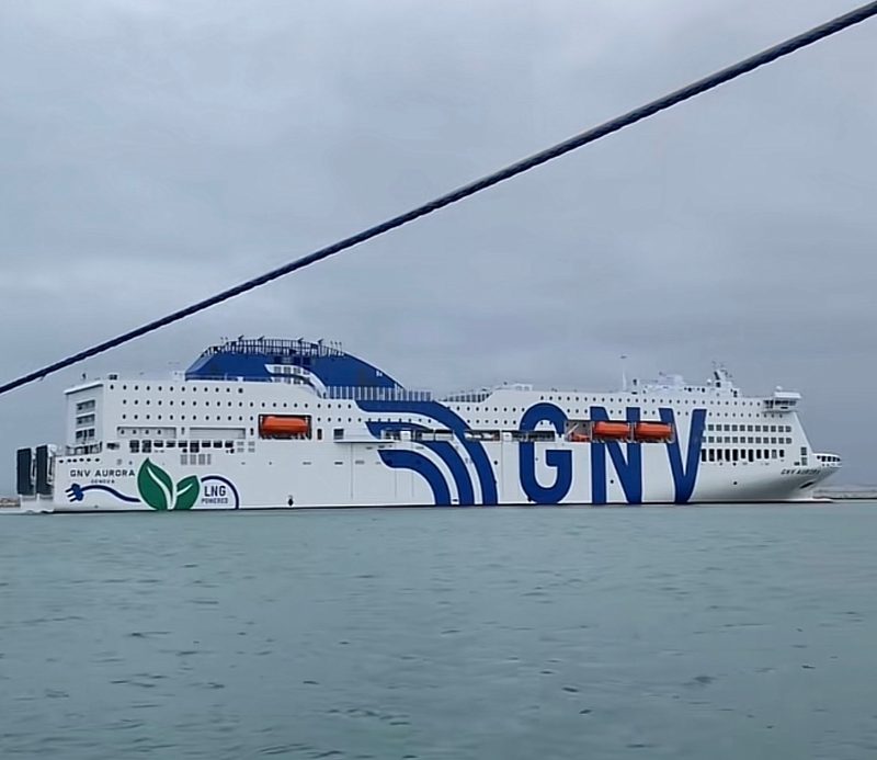 GNV Aurora, by Nwwnaj