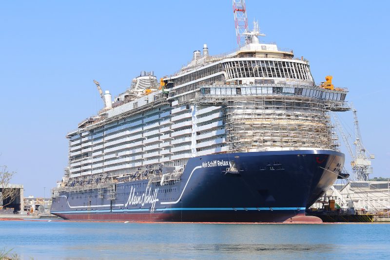 Mein Schiff Relax, by lappino