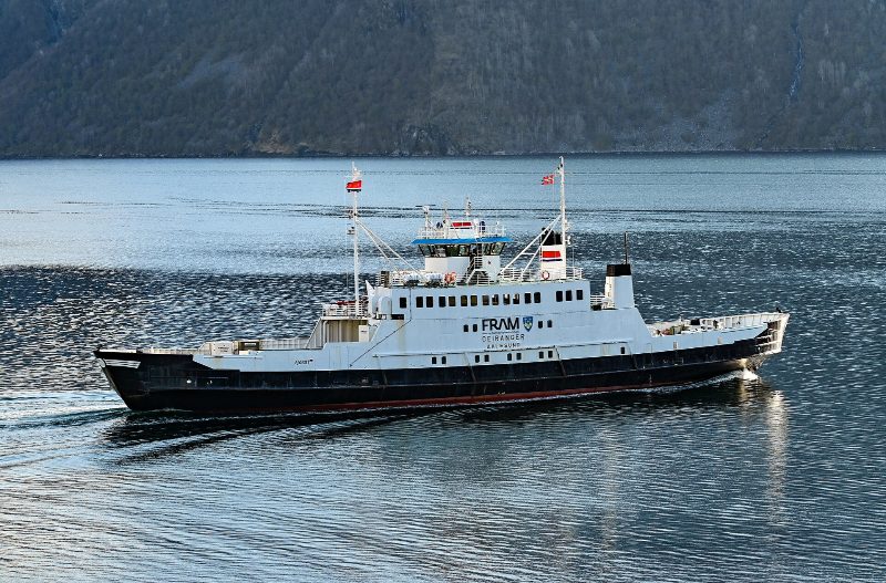 Geiranger, by Gordon Leggett