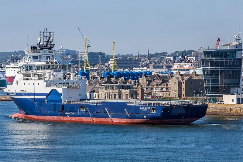 Island Clipper, by Alan Jamieson from Aberdeen, Scotland
