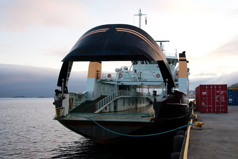 MF Ivar Aasen, by Peter Fiskerstrand