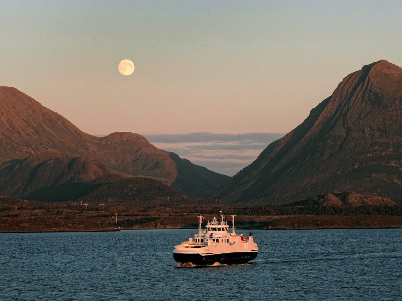 MF Edøyfjord, by Holger Uwe Schmitt