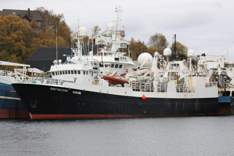 Røstnesvåg, by Cavernia
