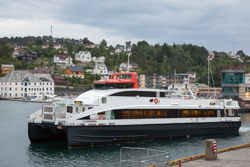 Fjordbris, by Tore Sætre