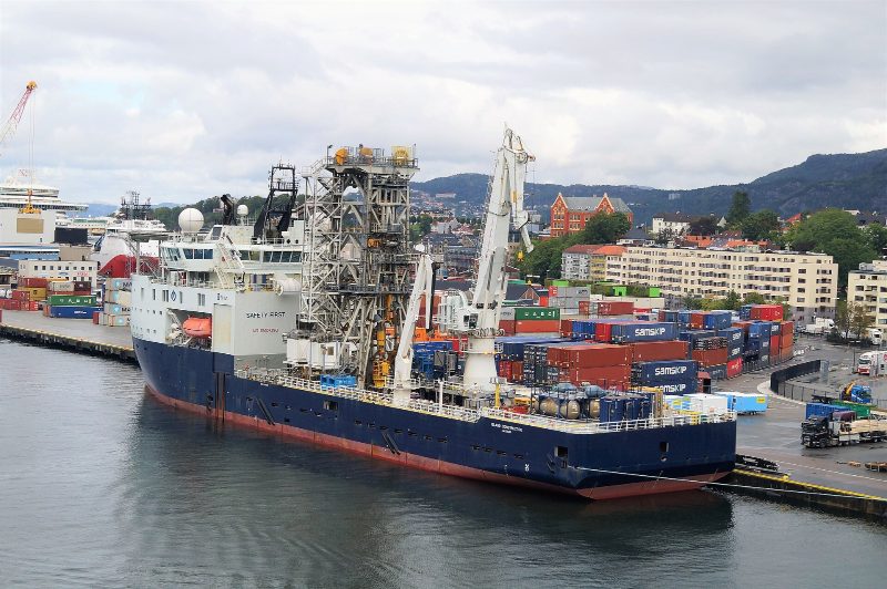 MS Island Constructor, by Cavernia