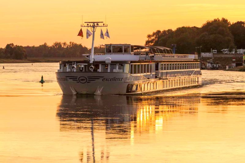 Excellence Coral, by Twerenbold Service AG