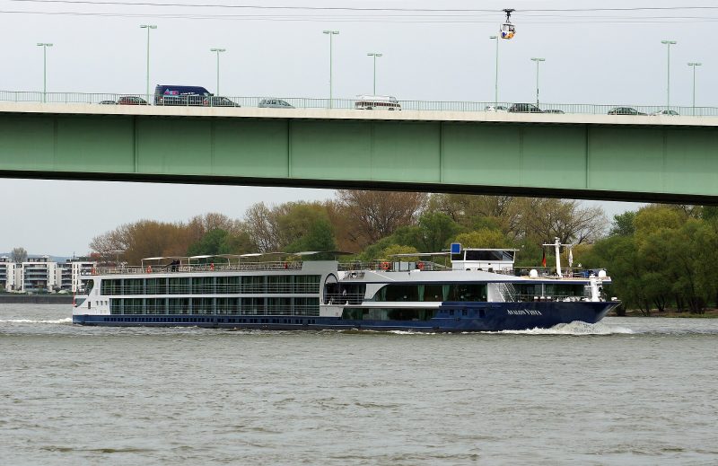 Avalon Vista, by Rolf Heinrich, Köln