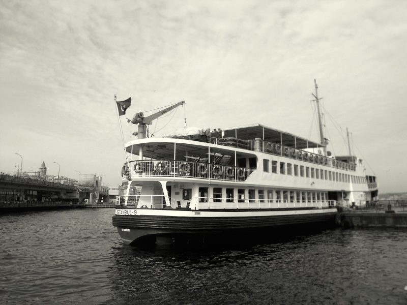 Istanbul 9, by M. PINARCI