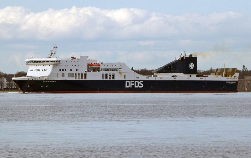 Victoria Seaways, by Wolfgang Fricke