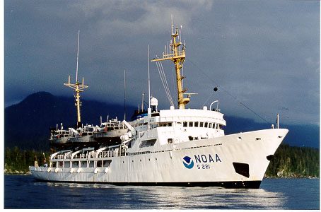 NOAAS Rainier, by http://www.moc.noaa.gov/ra/index.html