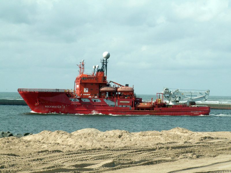 Rockwater 1, by Alf van Beem
