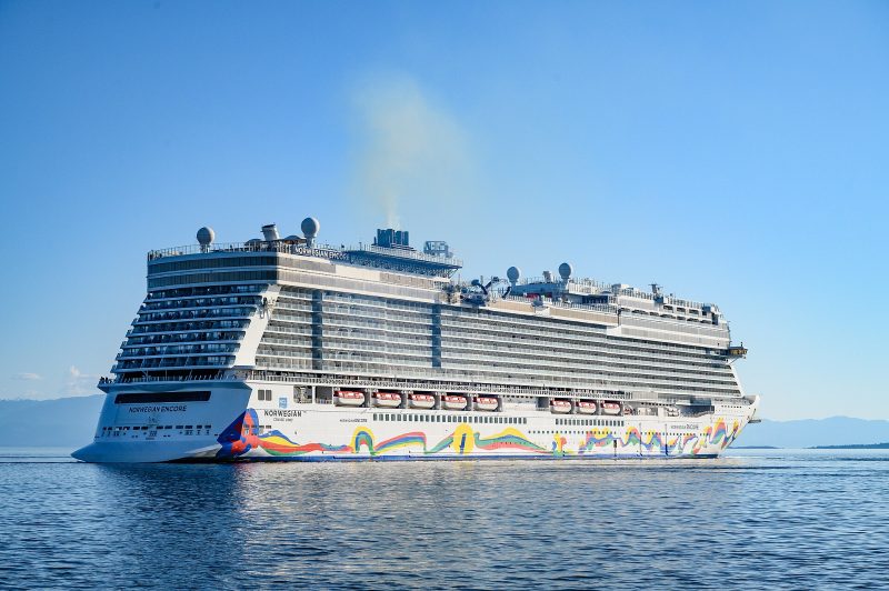 Norwegian Encore, by Gordon Leggett