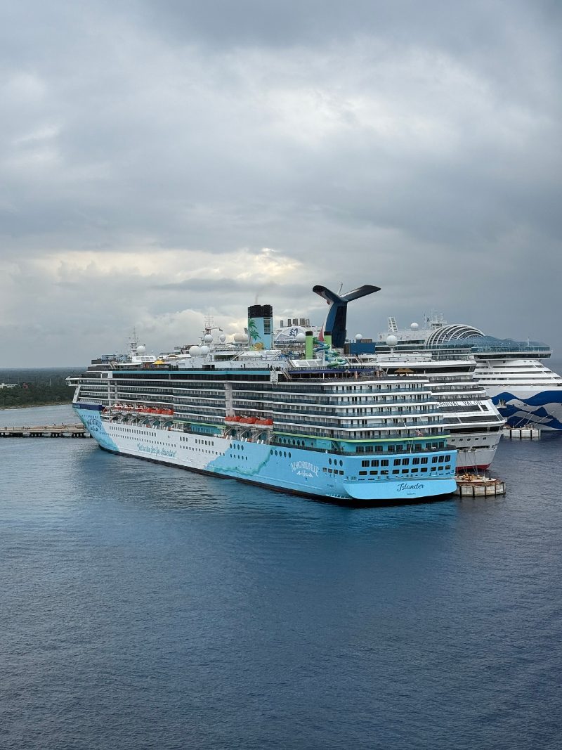Margaritaville at Sea Islander, by Bassfish22