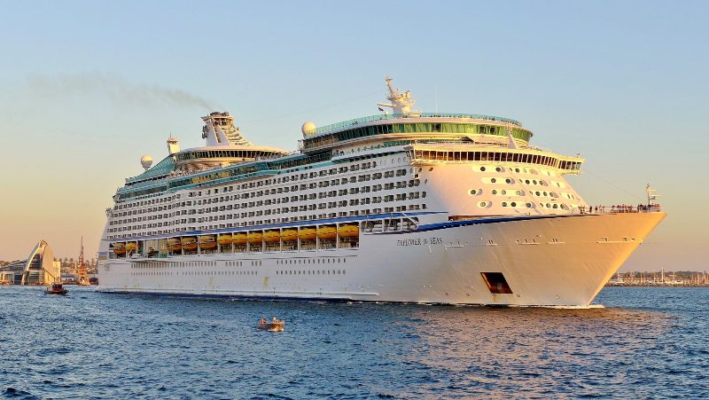 Explorer of the Seas, by Bahnfrend