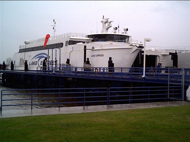 Lake Express, by Riick