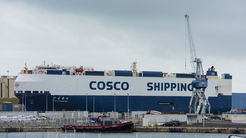 COSCO Shengshi, by Christian Ferrer