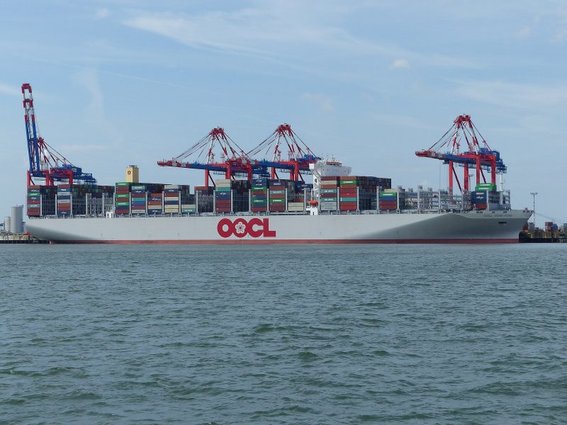OOCL Hong Kong, by Dji77