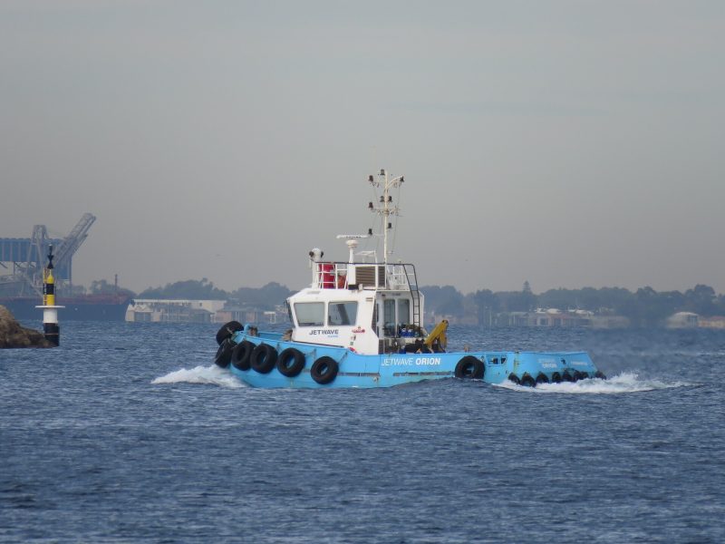 Jetwave Orion (tugboat), by Calistemon