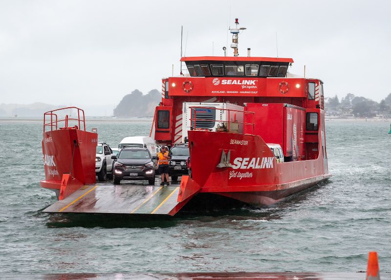Seamaster-Yanuyanu, by Logan Clarke (Auckland Boatspotting)