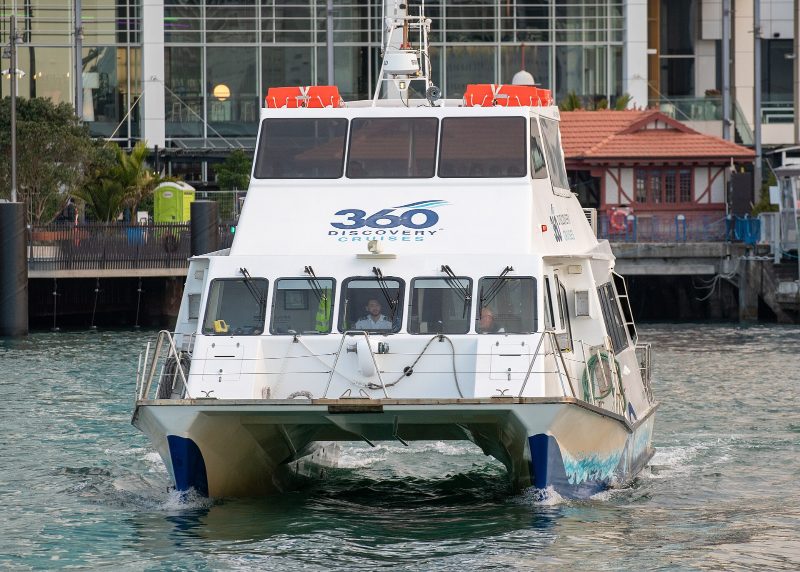 Discovery 2, by Logan Clarke (Auckland Boatspotting)