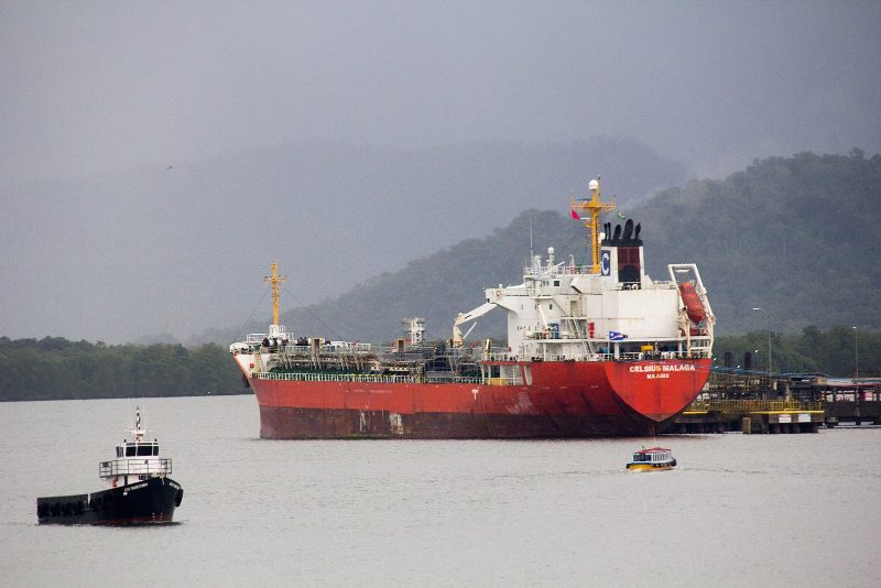 MV Pramoni, by Photograph by Mike Peel (www.mikepeel.net).