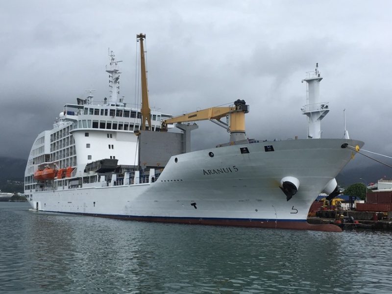 Aranui 5, by Saga70